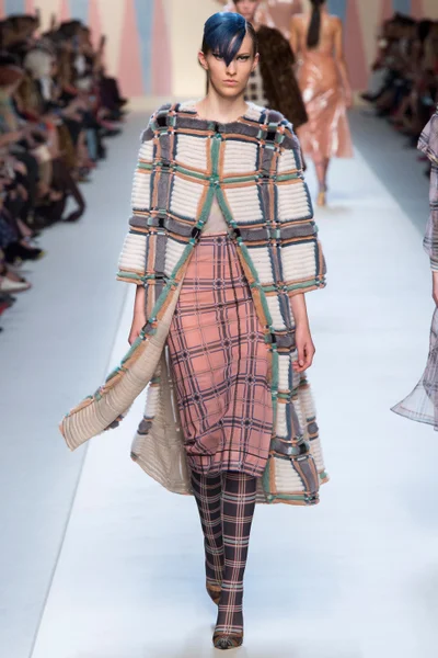 Look 45